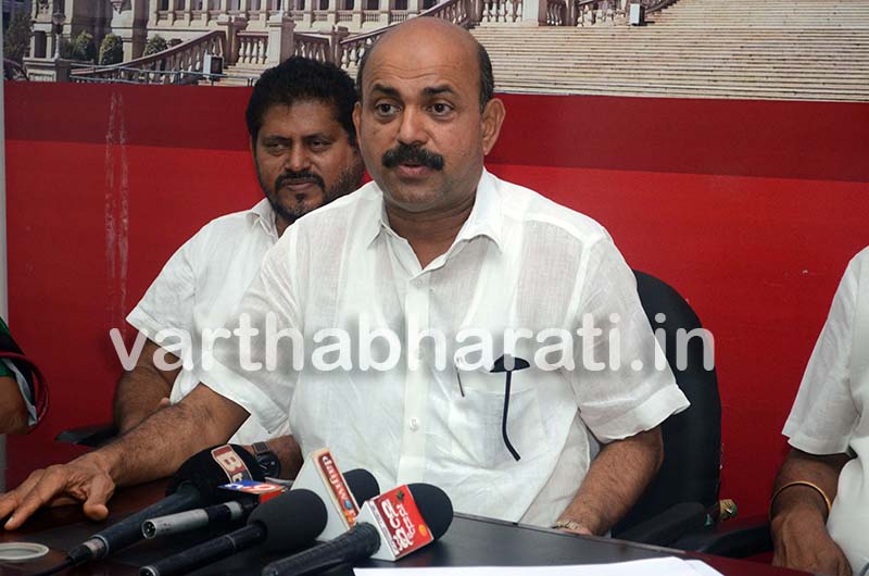 ಅನೈತಿಕ ಸಂಬಂಧ ರುಜುವಾತುಪಡಿಸಿದರೆ ರಾಜಕೀಯ ಸನ್ಯಾಸ: ಶಾಸಕ ಮೊಯ್ದಿನ್ ಬಾವ